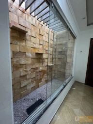 https://img.olx.com.br/thumbs256x256/86/864575167365941.jpg