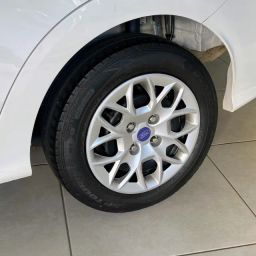 https://img.olx.com.br/thumbs256x256/86/865540405016122.jpg