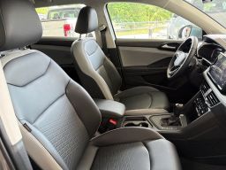 https://img.olx.com.br/thumbs256x256/86/865609781753303.jpg