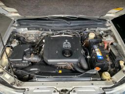 https://img.olx.com.br/thumbs256x256/86/865627302672848.jpg