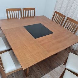 Título do anúncio: Mesa de jantar com 8 cadeiras em madeira maciça Tauari