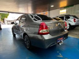 https://img.olx.com.br/thumbs256x256/86/868609439191457.jpg