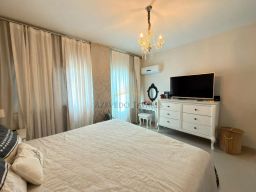 https://img.olx.com.br/thumbs256x256/86/868660326284536.jpg