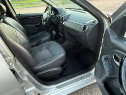 https://img.olx.com.br/thumbs256x256/86/869660421093104.jpg