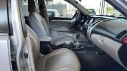 https://img.olx.com.br/thumbs256x256/87/871663075247176.jpg