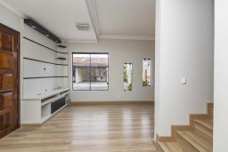 https://img.olx.com.br/thumbs256x256/87/872582044448030.jpg