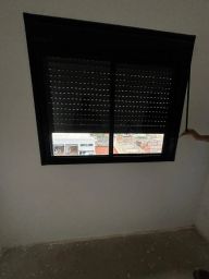 https://img.olx.com.br/thumbs256x256/87/875667421438336.jpg