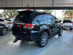 https://img.olx.com.br/thumbs256x256/87/876615420434689.jpg