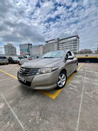 https://img.olx.com.br/thumbs256x256/87/876639445570358.jpg
