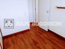 https://img.olx.com.br/thumbs256x256/87/877563643855802.jpg