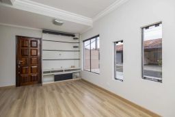 https://img.olx.com.br/thumbs256x256/87/877583166662560.jpg