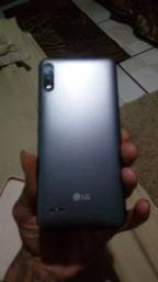 Título do anúncio: Vendo um celular LG k 22 com capinha e película e carregador sem nenhum defeito top