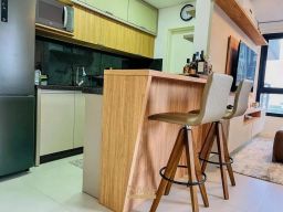 https://img.olx.com.br/thumbs256x256/87/879563769980648.jpg