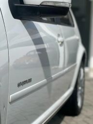 https://img.olx.com.br/thumbs256x256/88/880531152162808.jpg