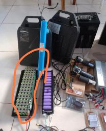 https://img.olx.com.br/thumbs256x256/88/880531399825786.jpg
