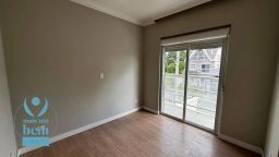 https://img.olx.com.br/thumbs256x256/88/880541640323681.jpg