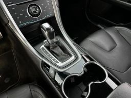 https://img.olx.com.br/thumbs256x256/88/880589640915844.jpg