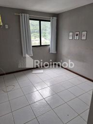 https://img.olx.com.br/thumbs256x256/88/880597761863131.jpg