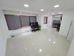 https://img.olx.com.br/thumbs256x256/88/881434684241952.jpg