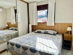 https://img.olx.com.br/thumbs256x256/88/881556636408889.jpg