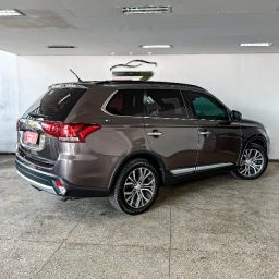 https://img.olx.com.br/thumbs256x256/88/881624533609385.jpg