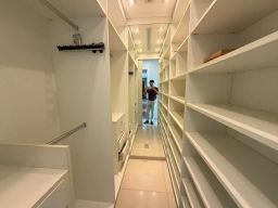 https://img.olx.com.br/thumbs256x256/88/881637213402774.jpg