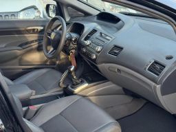 https://img.olx.com.br/thumbs256x256/88/881658180470661.jpg