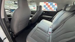 https://img.olx.com.br/thumbs256x256/88/881660075250010.jpg