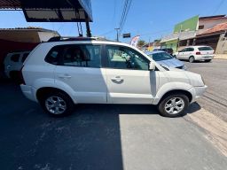 https://img.olx.com.br/thumbs256x256/88/881682795813175.jpg