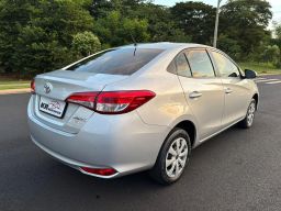 https://img.olx.com.br/thumbs256x256/88/882539760988573.jpg