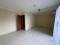 https://img.olx.com.br/thumbs256x256/88/882539768829003.jpg