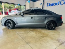 https://img.olx.com.br/thumbs256x256/88/882621151808323.jpg
