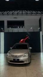 https://img.olx.com.br/thumbs256x256/88/882639666440529.jpg