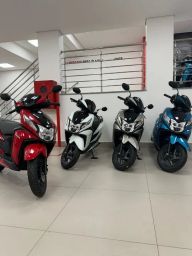 https://img.olx.com.br/thumbs256x256/88/883584139724844.jpg