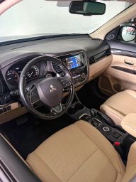 https://img.olx.com.br/thumbs256x256/88/883652896866381.jpg