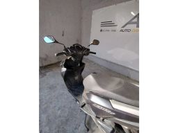 https://img.olx.com.br/thumbs256x256/88/884512518902868.jpg