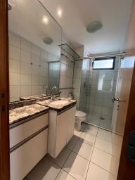 https://img.olx.com.br/thumbs256x256/88/885427309770018.jpg