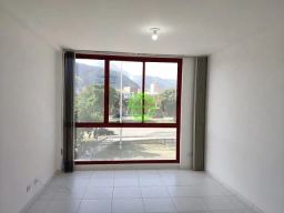 https://img.olx.com.br/thumbs256x256/88/885520869881604.jpg