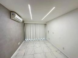 https://img.olx.com.br/thumbs256x256/88/885521760620492.jpg