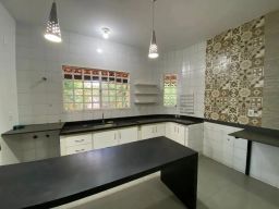 https://img.olx.com.br/thumbs256x256/88/885532287339777.jpg