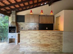 https://img.olx.com.br/thumbs256x256/88/885554406601850.jpg