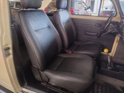 https://img.olx.com.br/thumbs256x256/88/885562762911384.jpg