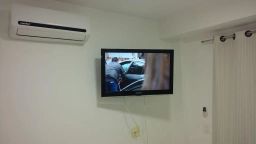 https://img.olx.com.br/thumbs256x256/88/885589518989497.jpg
