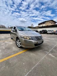 https://img.olx.com.br/thumbs256x256/88/885650800498778.jpg