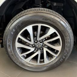 https://img.olx.com.br/thumbs256x256/88/885654818536296.jpg