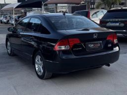https://img.olx.com.br/thumbs256x256/88/886664661223561.jpg