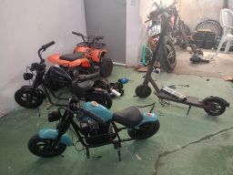 https://img.olx.com.br/thumbs256x256/88/887511635001969.jpg