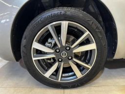 https://img.olx.com.br/thumbs256x256/88/887546521766572.jpg