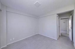 https://img.olx.com.br/thumbs256x256/88/887569888657392.jpg