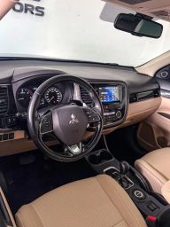 https://img.olx.com.br/thumbs256x256/88/887601775233407.jpg